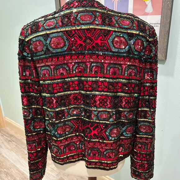 Fabulous vintage sequins jacket from Adrianna Papell in red. Size large. - Picture 11 of 13